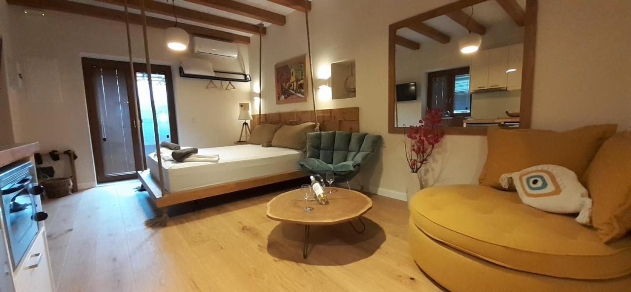 Andros 4 All Seasons Villas & Suites Ormos  Екстериор снимка