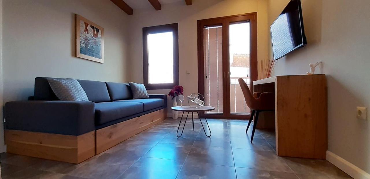 Andros 4 All Seasons Villas & Suites Ormos  Екстериор снимка