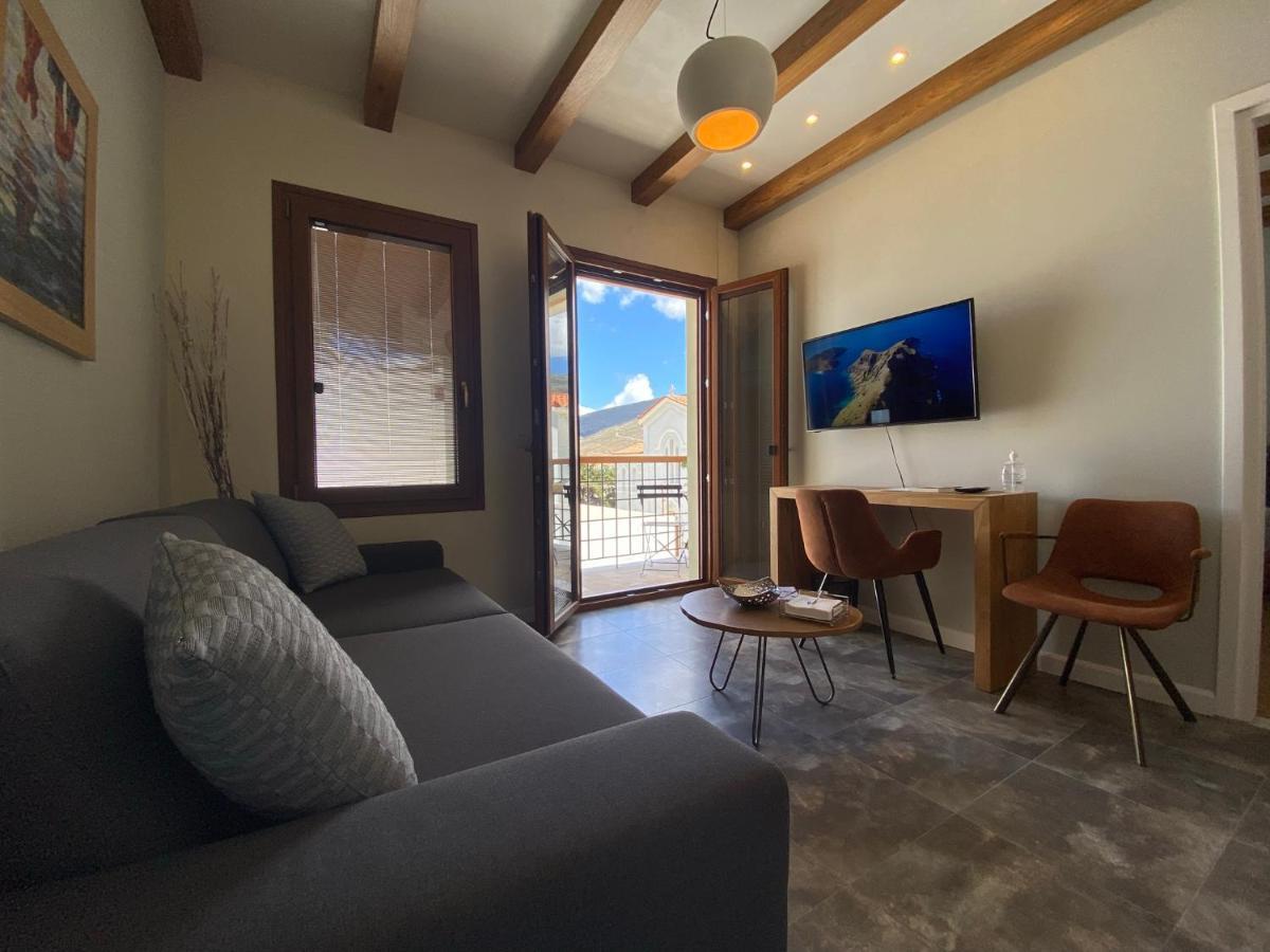 Andros 4 All Seasons Villas & Suites Ormos  Екстериор снимка