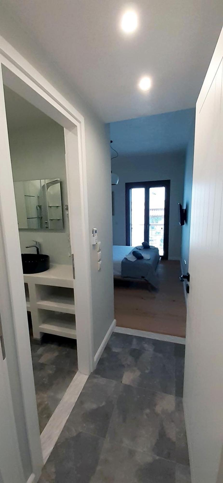 Andros 4 All Seasons Villas & Suites Ormos  Стая снимка